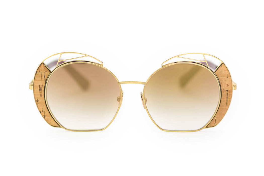 TRIBUTE TO EILEEN GRAY